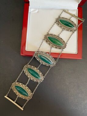 Vintage sterling silver marquoise shape green chrysoprase bracelet.